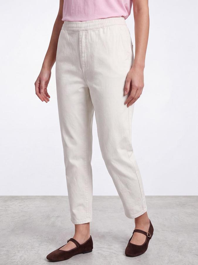 R&B Women Ivory Tapered Fit Jogger Waist Jeans