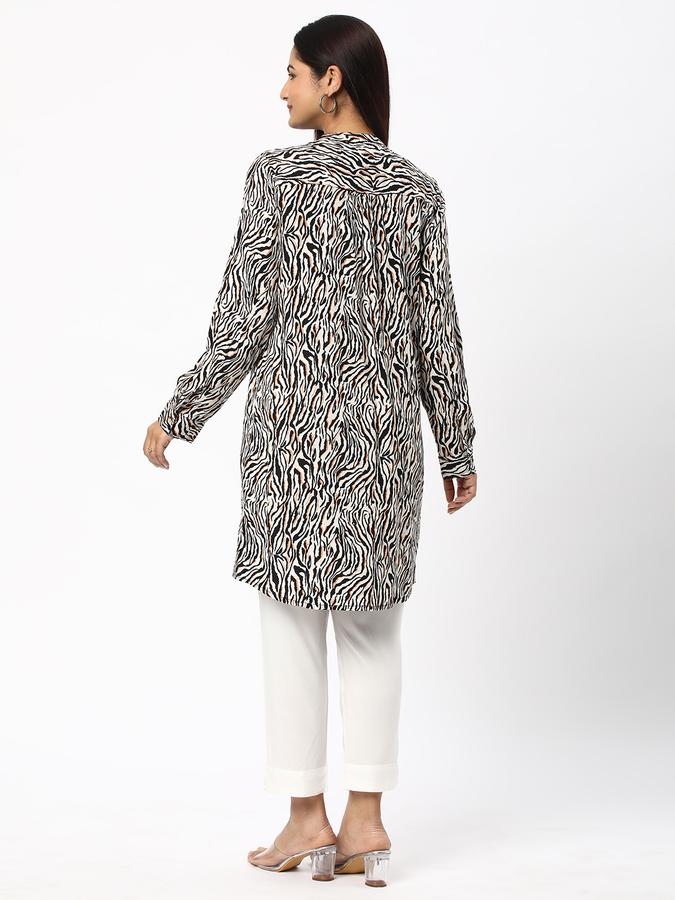 Women Animal Print Round-Neck Top image number 2