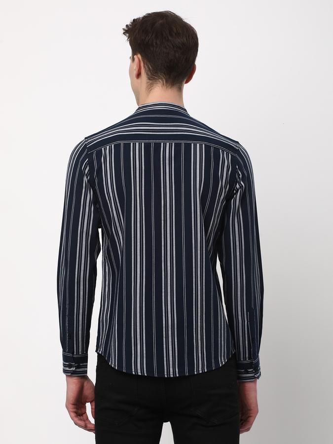 Men Striped Regular Fit Shirt with Patch Pocket image number 2