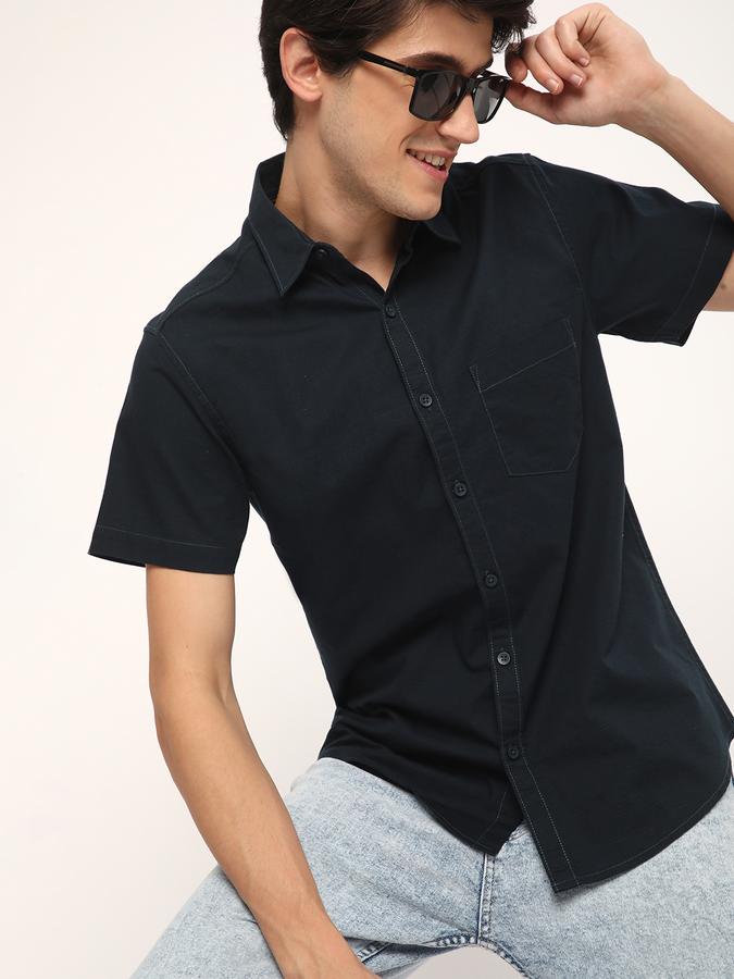 Men Regular Fit Cutaway Collar Shirt image number 0