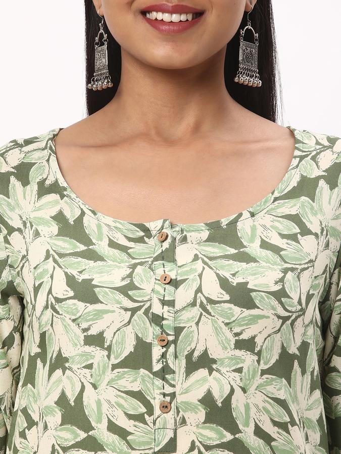 Women Rayon Regular Fit U-Neck Printed Kurta