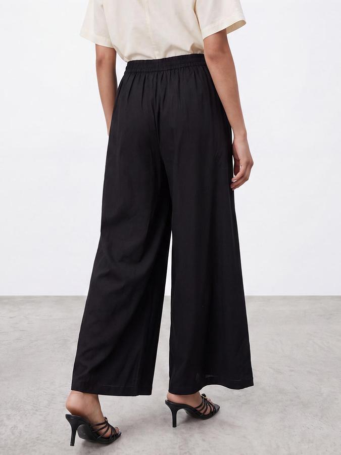 R&B Women Black Solid Pleated Palazzo
