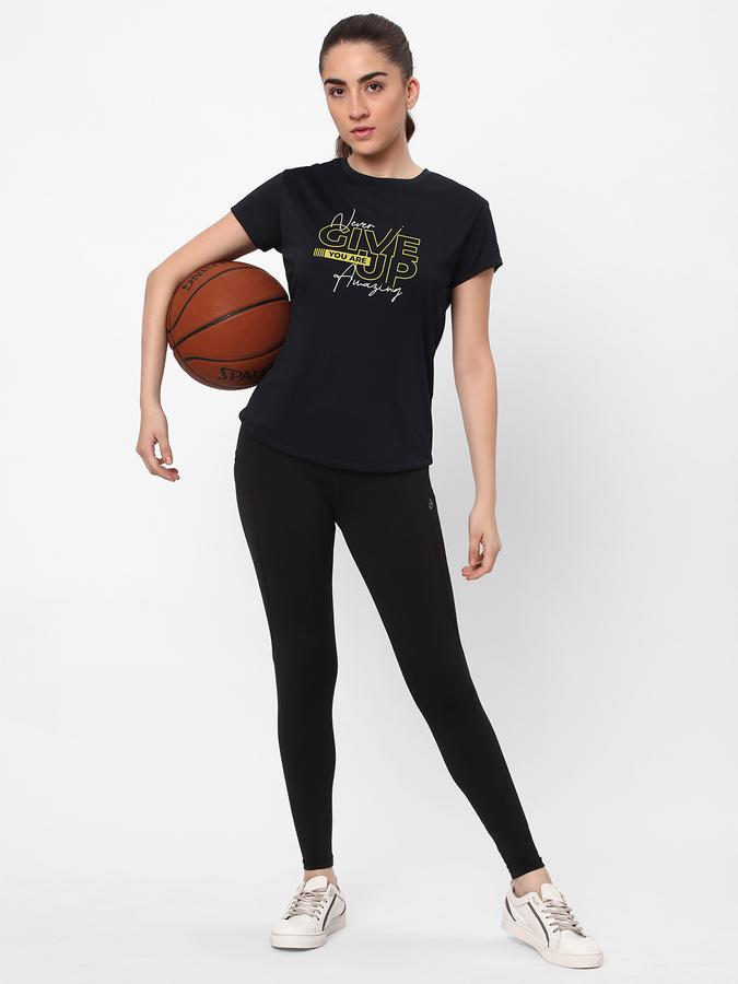 Women Graphic T-shirt image number 1