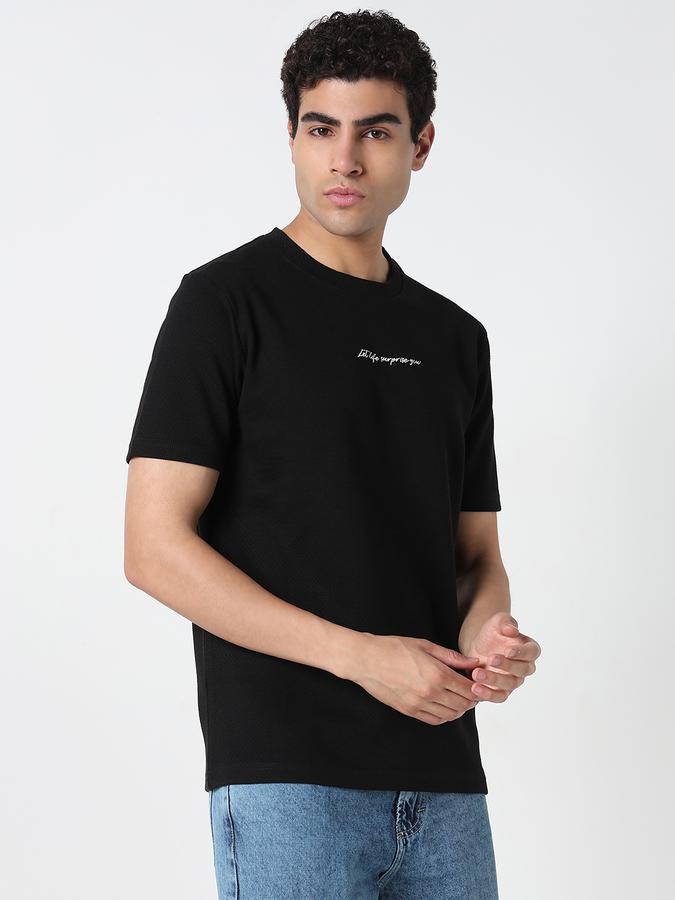 Printed Men Round Neck T-Shirt image number 2