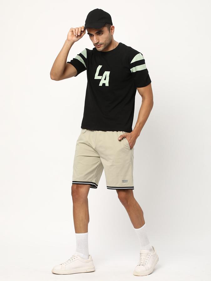 Men Flat-Front Regular Fit City Shorts image number 1