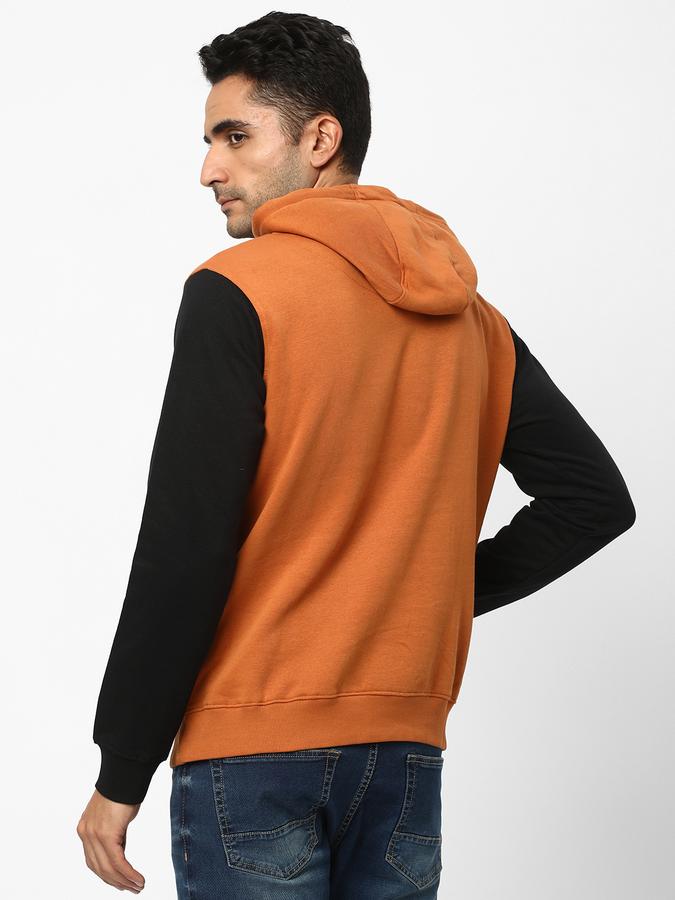 Men Colourblock Regular Fit Hooded Sweatshirt image number 2