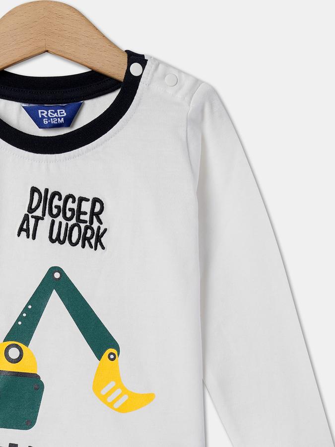 Boys Graphic Print Round-Neck T-Shirt image number 2