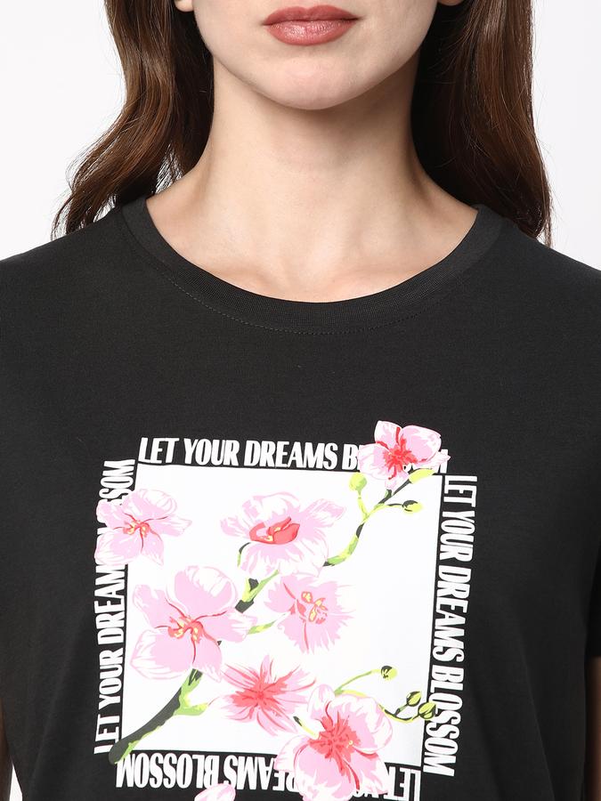 Women Cotton Relaxed Fit Crew Neck Graphic T-shirt