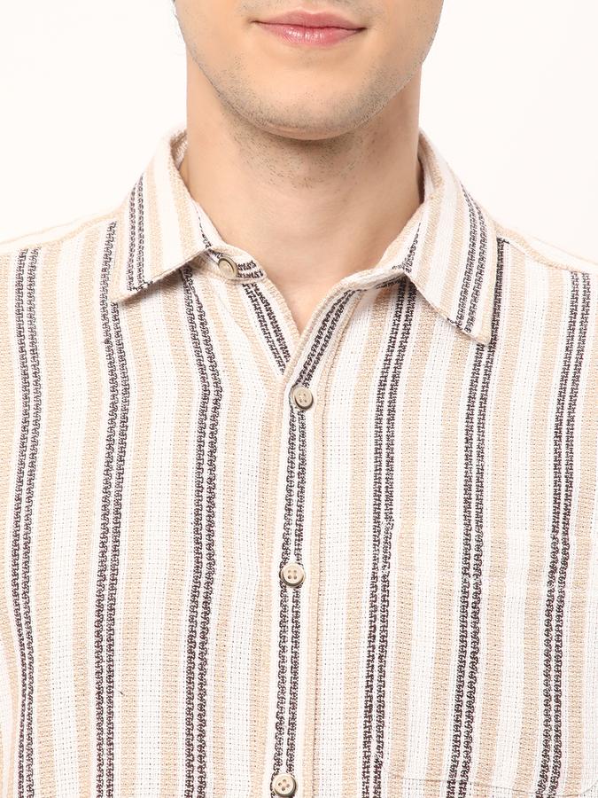 Men Regular Fit Cutaway Collar Shirt image number 3