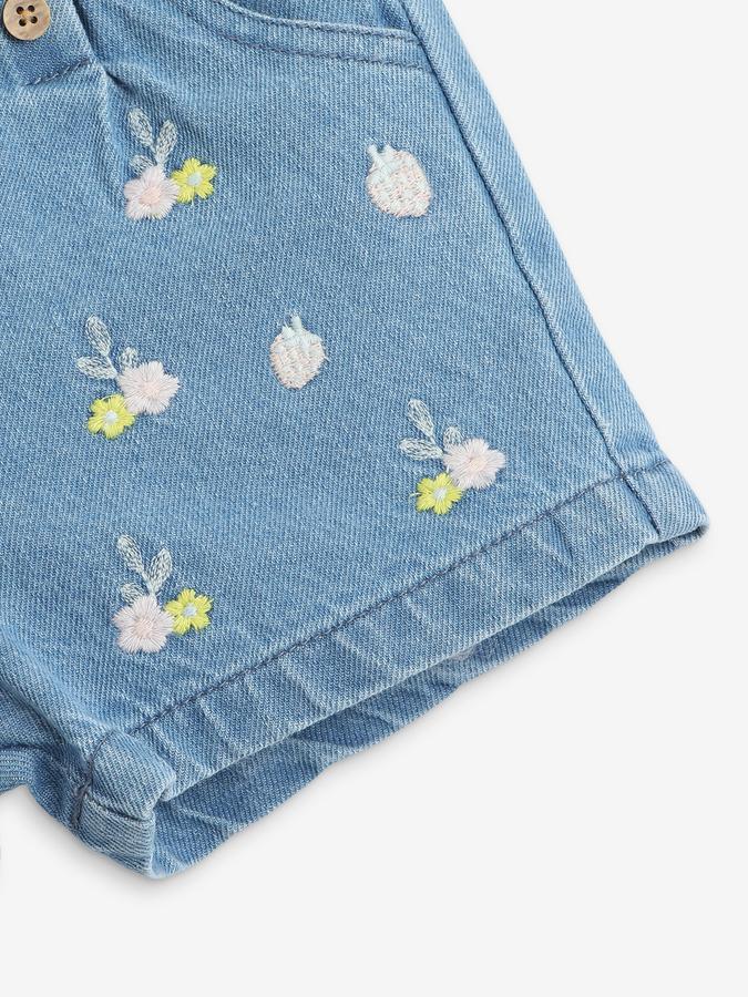 Girls Embroidered Regular Fit Shorts image number 2