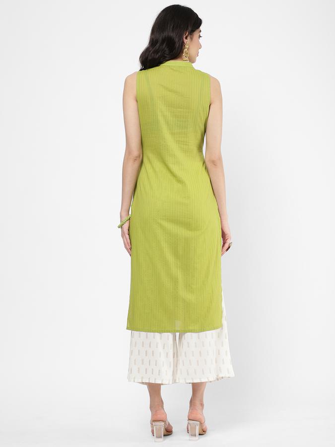 R&B Women Green Kurtas image number 2