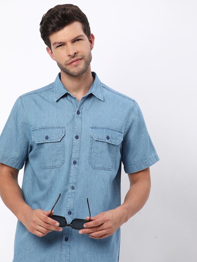 Men Regular Fit Shirt with Flap Pockets image number 0