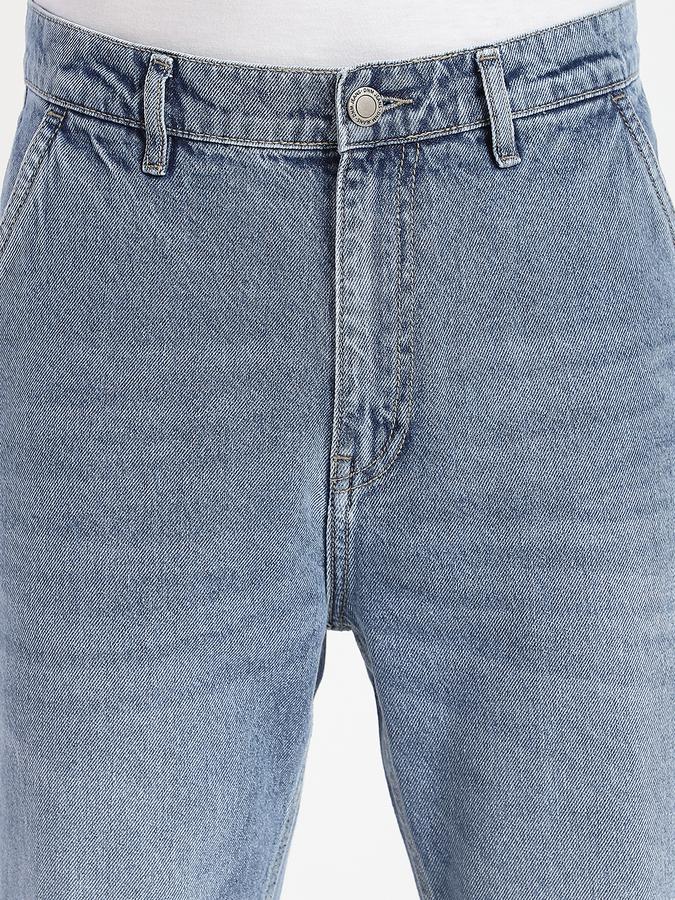 Men Cotton Relaxed Fit Mid Rise Washed Jeans