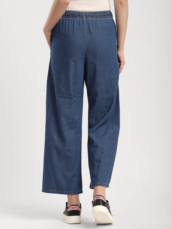 Women Cotton Relaxed Fit Mid Rise Elasticated Waist Jeans