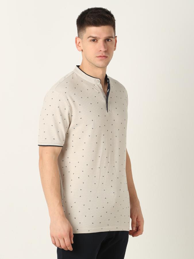 Men Geometric Print Regular Fit Polo T-Shirt image number 2
