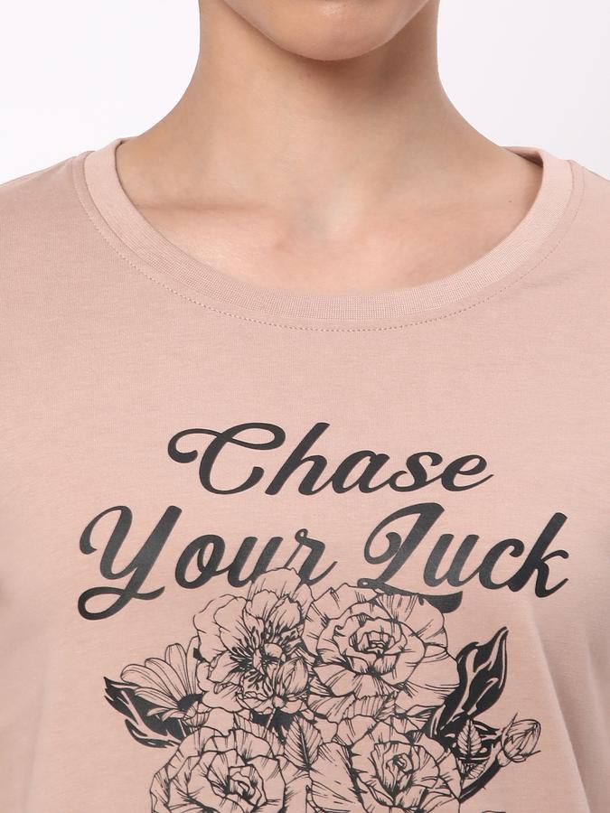 Women Regular Fit Round-Neck T-Shirt image number 3