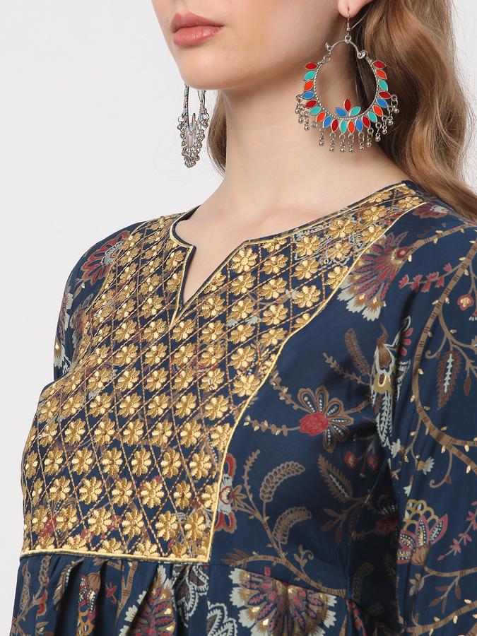 Women Round-Neck Straight Kurta image number 3