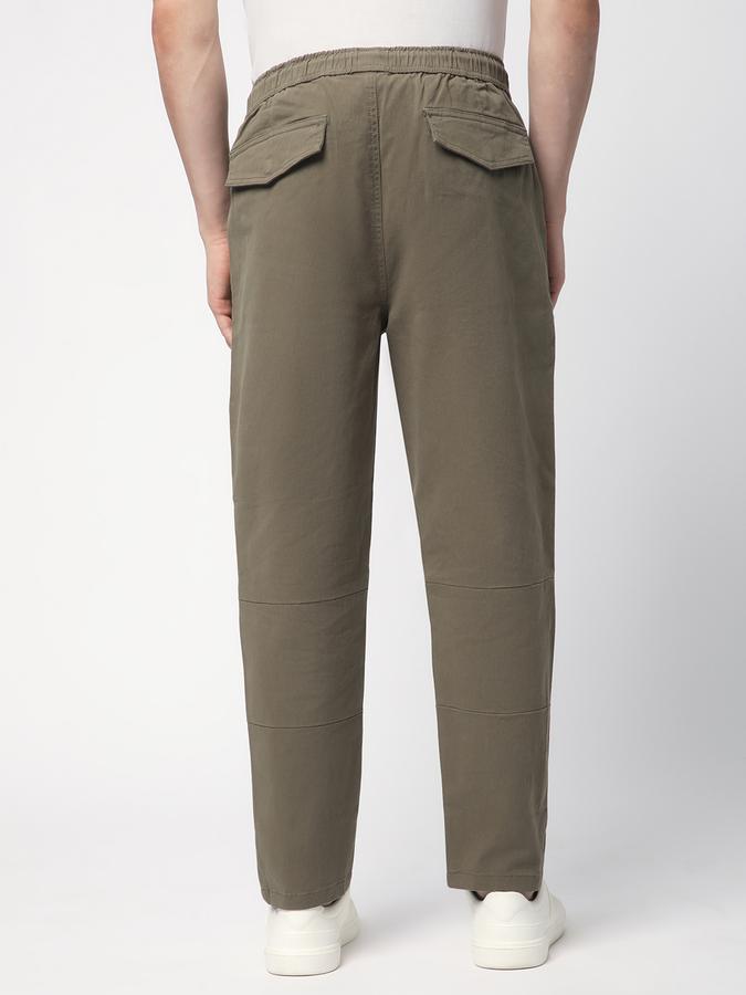 Men Cotton Regular Fit Flat Front Cargo Trousers