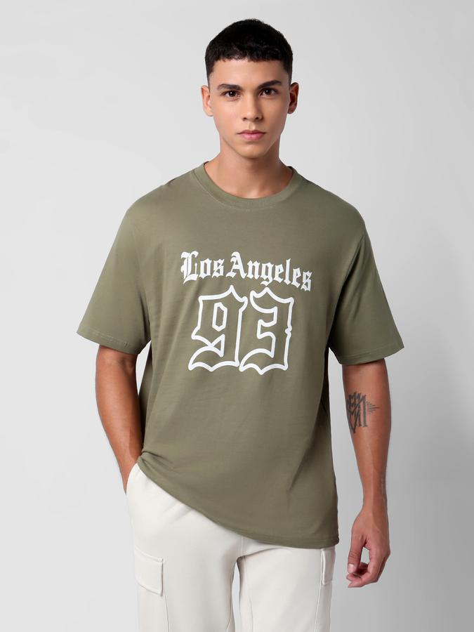 Men Typographic Print Loose Fit Round-Neck T-Shirt image number 0