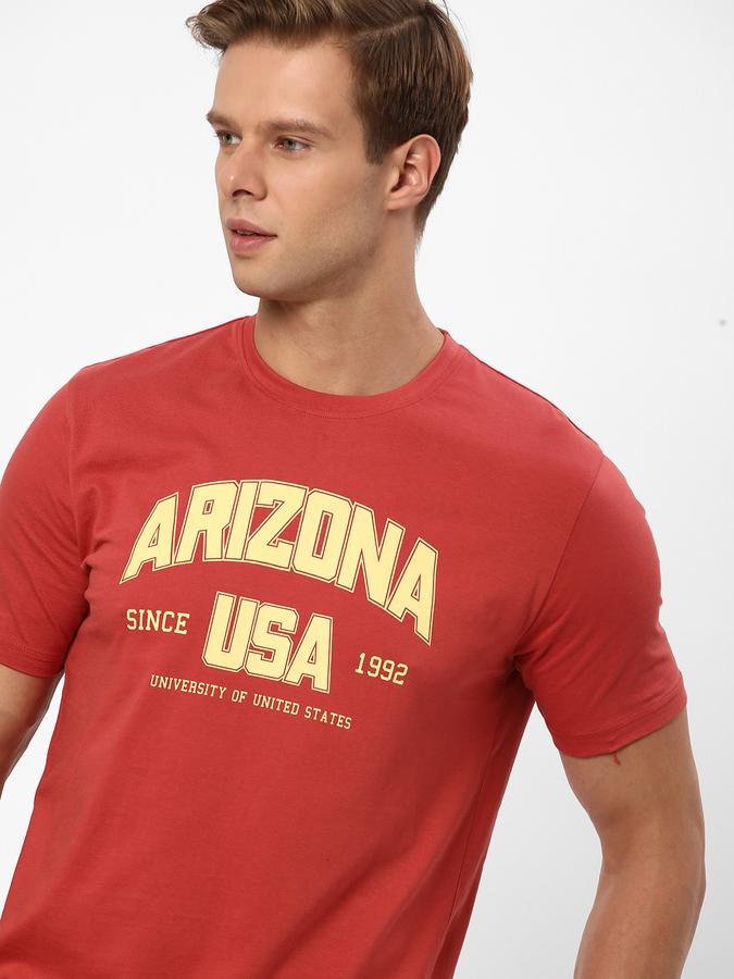 Men Typographic Print Crew-Neck T-Shirt image number 0
