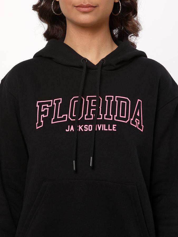 Women Typographic Print Hoodie image number 3