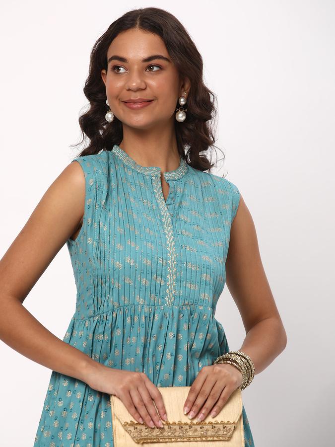R&B Women Blue Kurtas image number 0