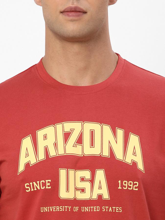 Men Typographic Print Crew-Neck T-Shirt image number 3