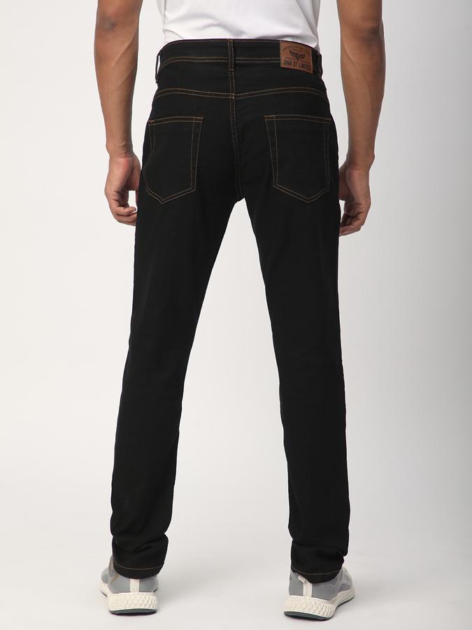 Men Solid Casual Jeans image number 2