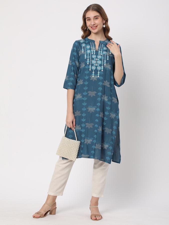 Women Embroidered Straight Kurta image number 1
