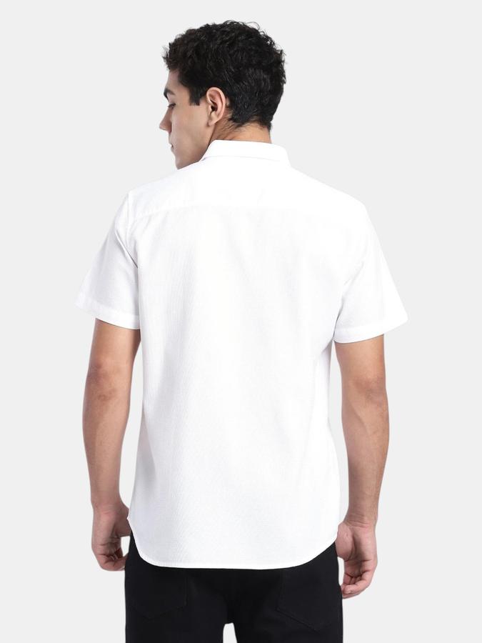 R&B  White Solid Men Short Sleeves Regular Fit Shirts