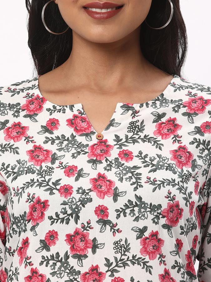 Women Rayon Regular Fit Round Neck Printed Kurta