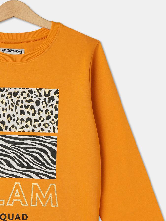 Girls Cotton Regular Fit Crew Neck Graphic Sweatshirt