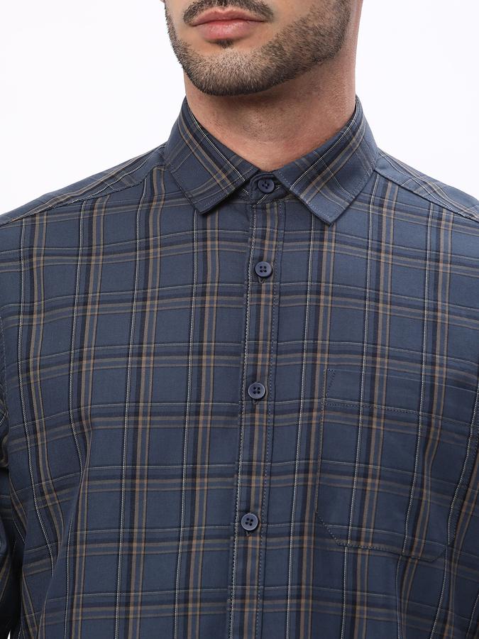 R&B Men Blue Casual Shirts image number 3