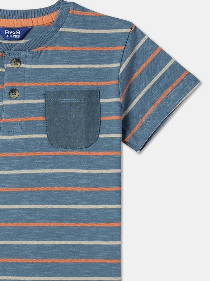 Boys Striped Regular Fit Round-Neck T-Shirt image number 2