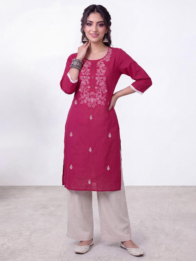R&B Women Fuchsia Floral Embriodery Round Neck Three-Quarter Sleeves Straight Kurta