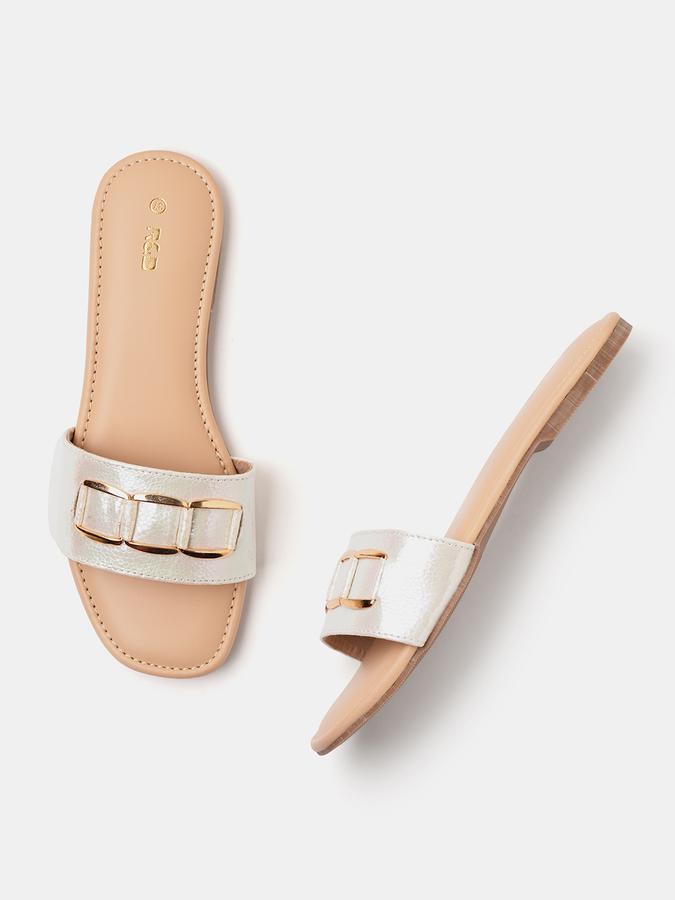 Women Embellished Slip-On Flat Sandals image number 0