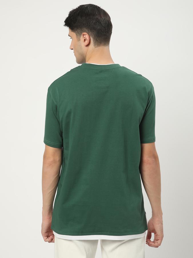 Men Regular Fit Crew-Neck T-Shirt with Patch Pocket image number 2