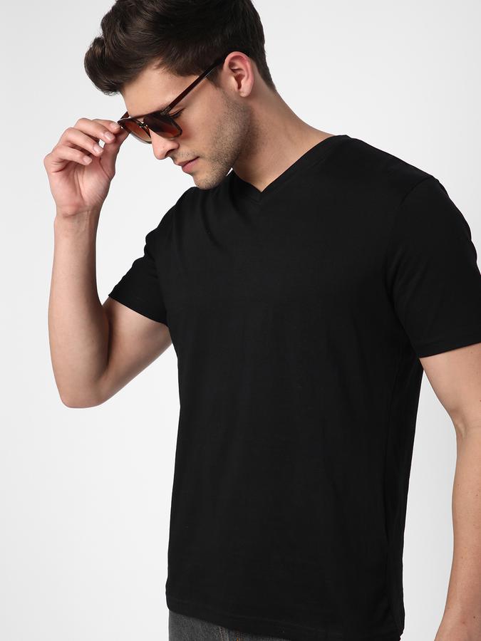 R&B Men Black T-Shirt image number 0