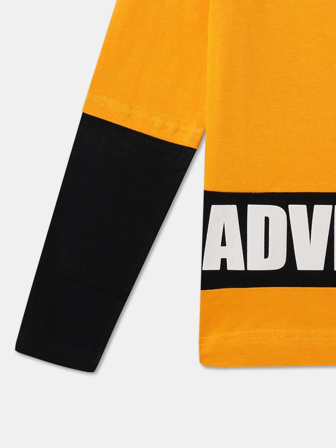 Boys Typographic Print Regular Fit Crew-Neck T-Shirt image number 3