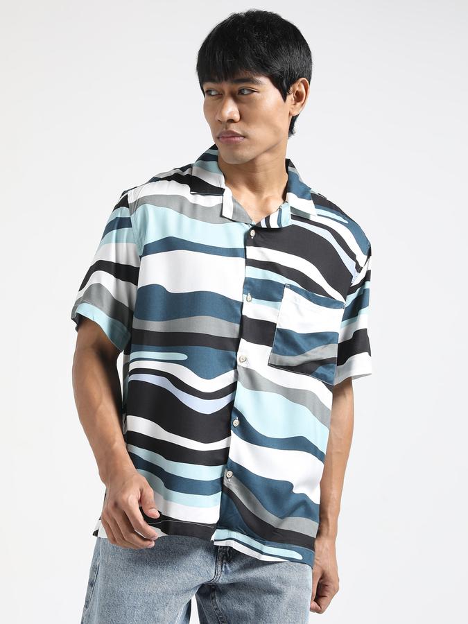 Men Geometric Cut Away Collar Casual Shirts