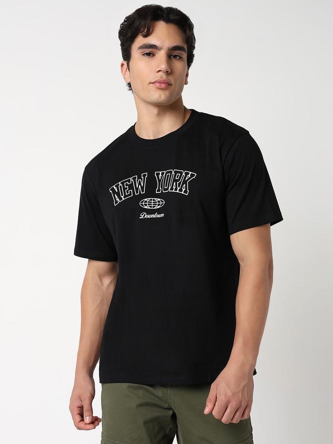 Solid Men Round Neck T-Shirt image number 0