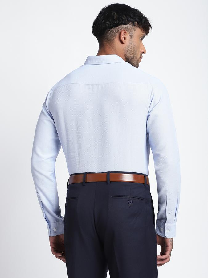 Men Cotton Blend Regular Fit Point Collar Solid Shirt