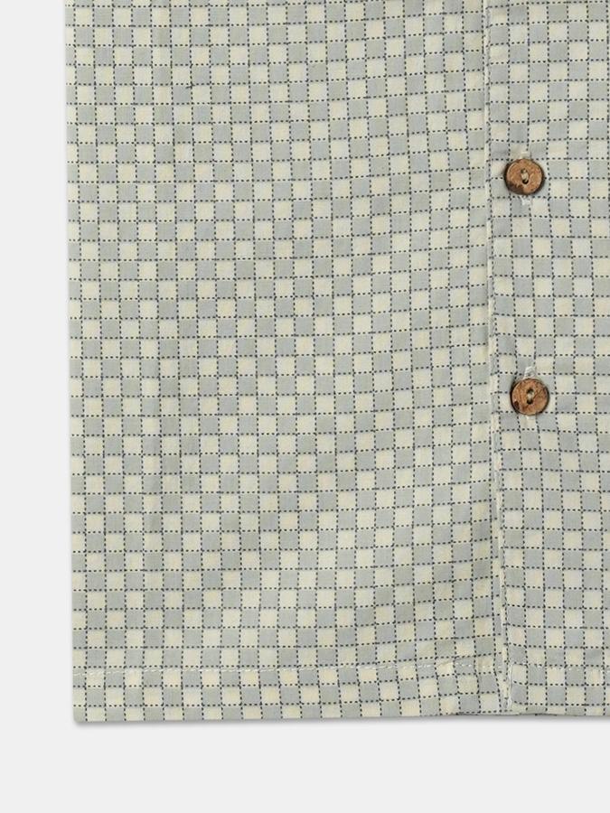 Boys Regular Fit Short Sleeve Button-Down Collar Shirt