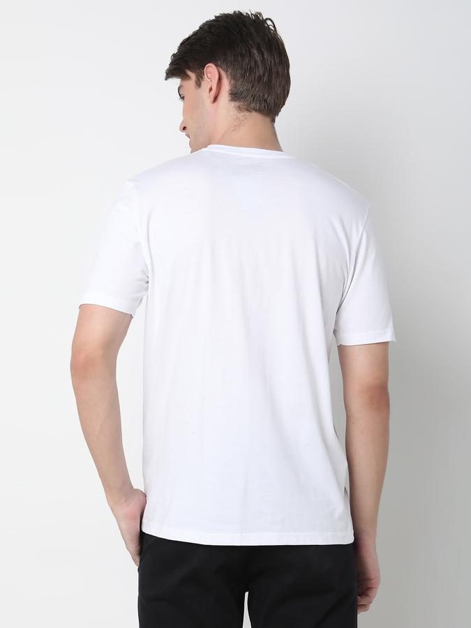 Men Graphic Print Regular Fit Crew-Neck T-Shirt image number 3