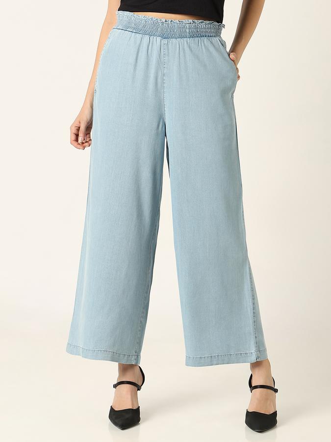Flared Women Jeans image number 1