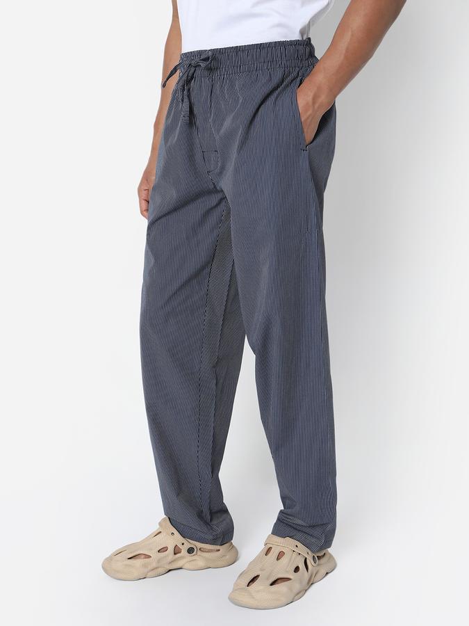 Men Relaxed Fit Flat-Front Trousers image number 1