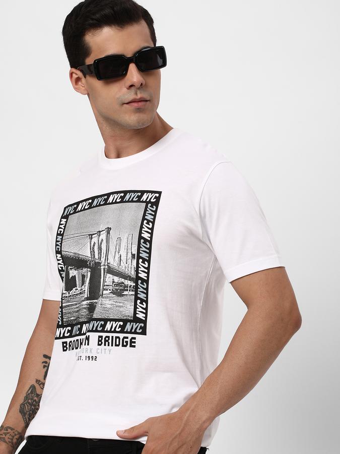 Men Typographic Print Regular Fit T-Shirt image number 0