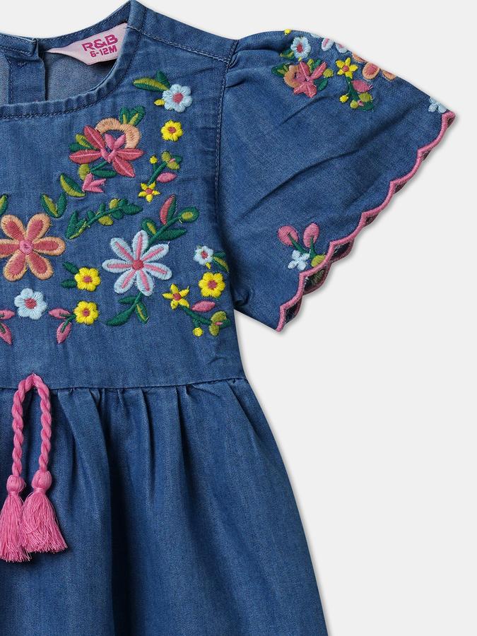 Baby Girls Midi/Knee Length Casual Dress Short Sleeve image number 2