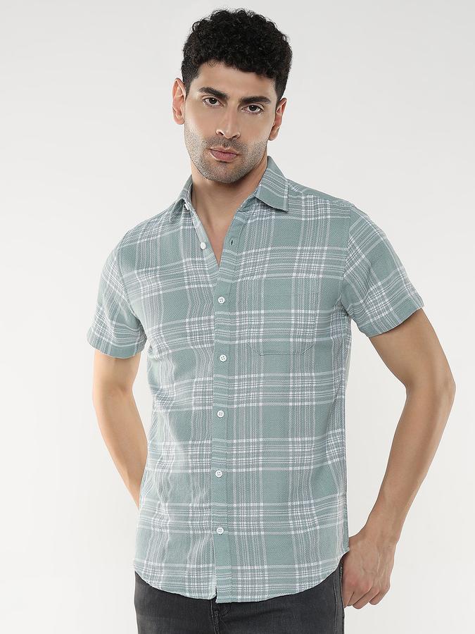 Men Cotton Regular Fit Point Collar Checked Shirt