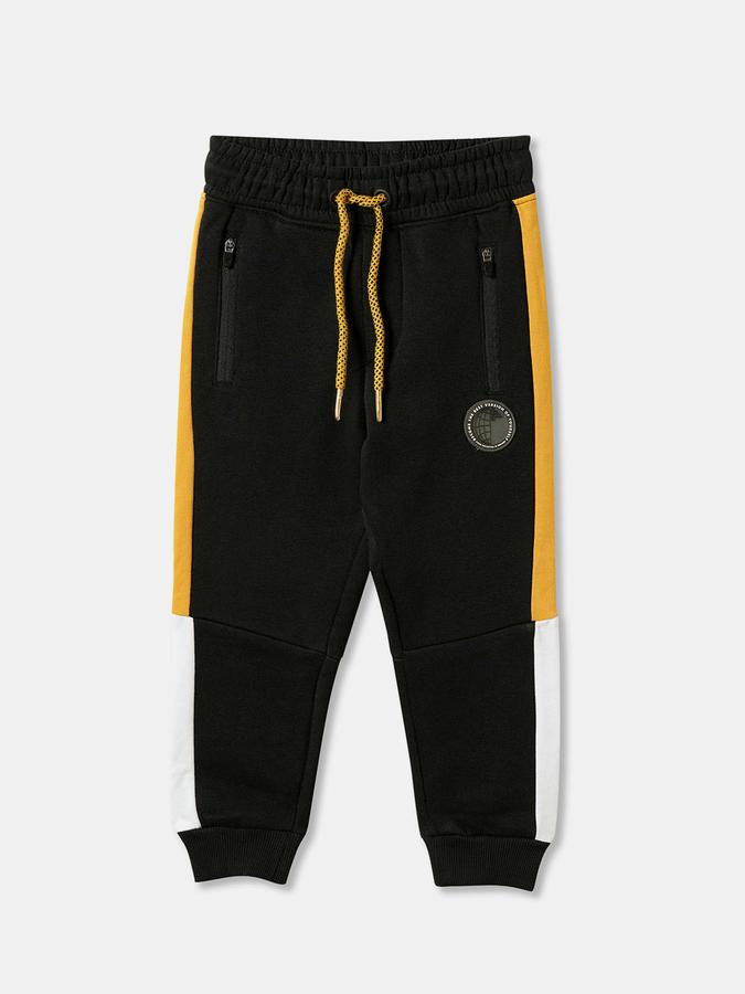 Boys Casual Sweatshirt Track Pants  image number 3